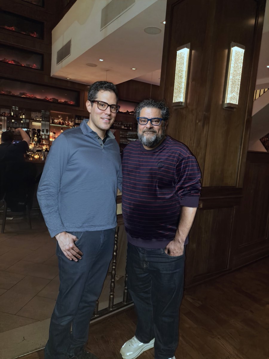 Bobby Moynihan Benjamin Prime Steakhouse Hot Pics.jpg